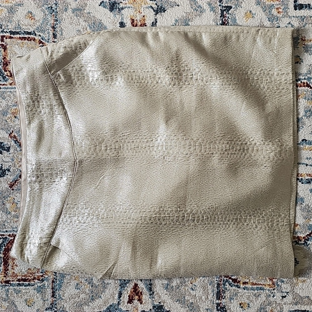 $2 Forever 21 Metallic Textured Skirt